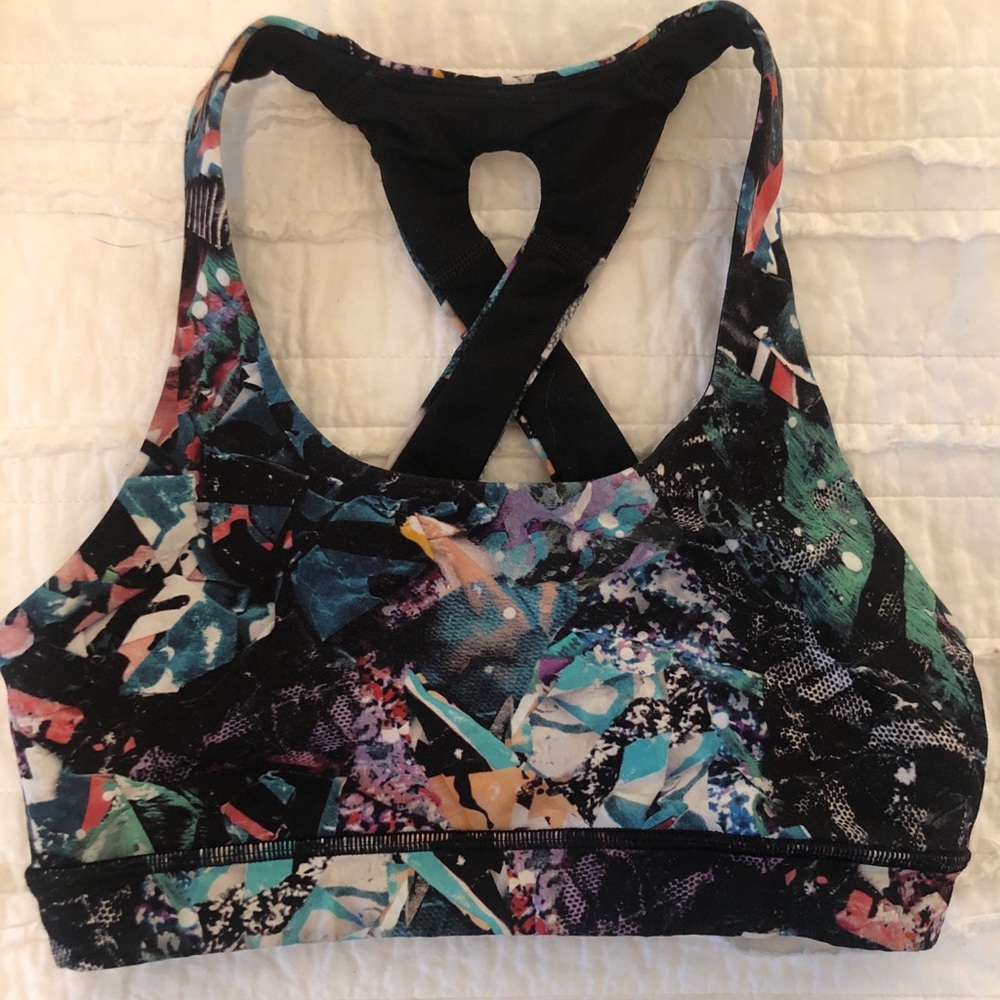 LuluLemon time to sweat bra size 4